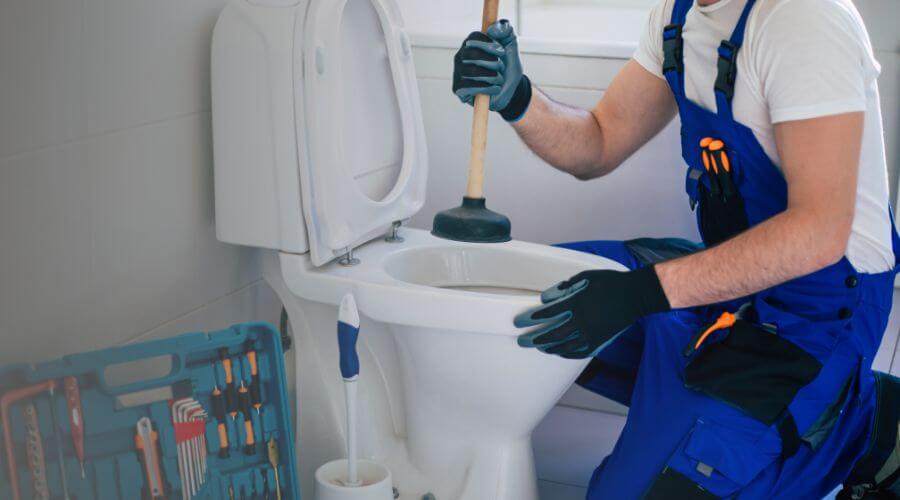 Expert burst pipe repair services in Lake In The Hills, IL